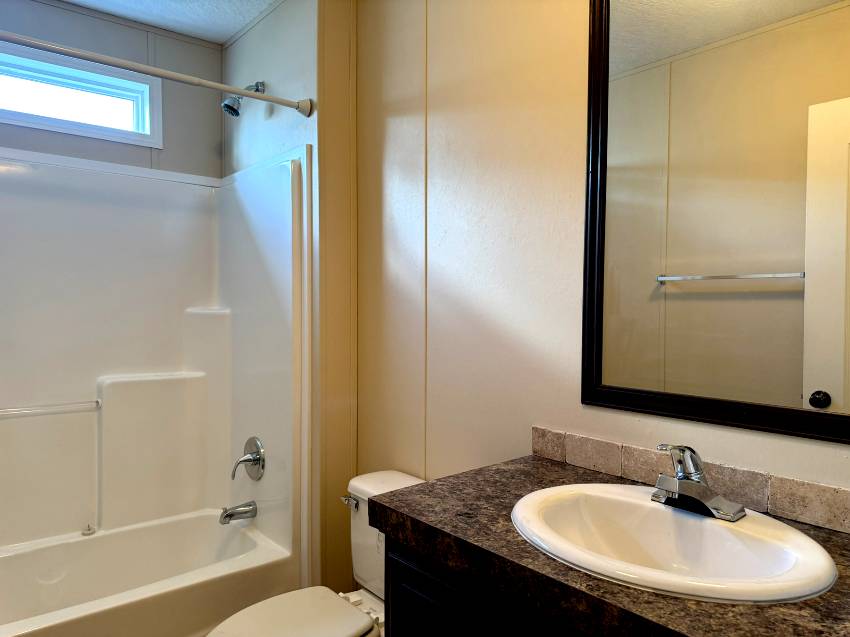 202 Emden Way a Ellenton, FL Mobile or Manufactured Home for Sale